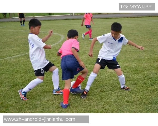 昆明博弈足球俱乐部:奋勇争先展现青春风采与团队精神的精彩旅程 昆明博弈足球俱乐部:奋勇争先展现青春风采与团队精神的精彩旅程